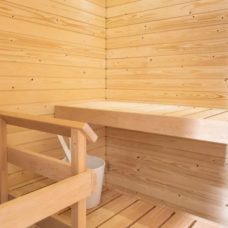 Forenom Serviced Pansio *